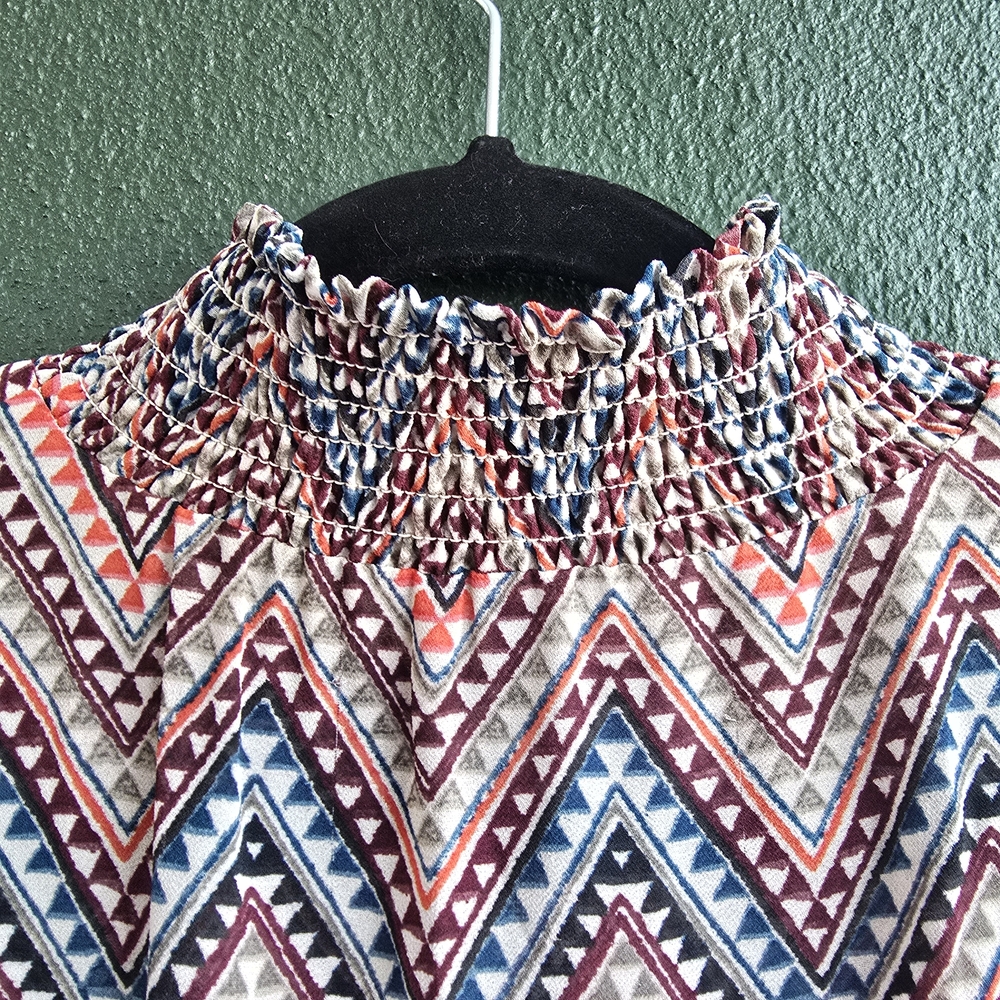 MELANIE LYNE NWT Zigzag High Neck Blouse Sz 8 - Picture 5 of 13